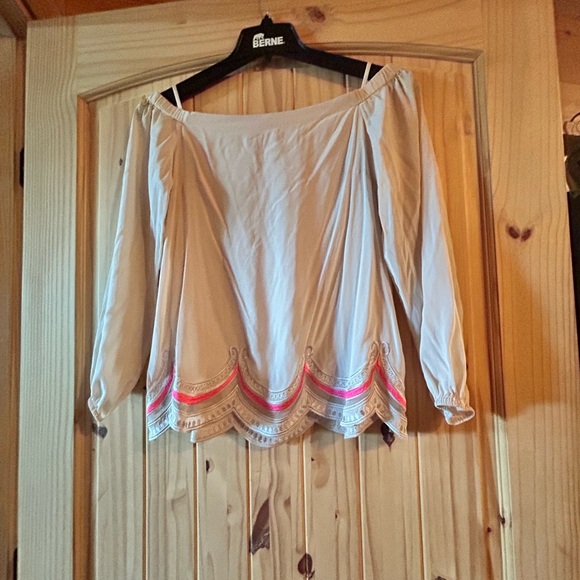 Lilly Pulitzer Off-Shoulder Cream Top - Picture 6 of 8